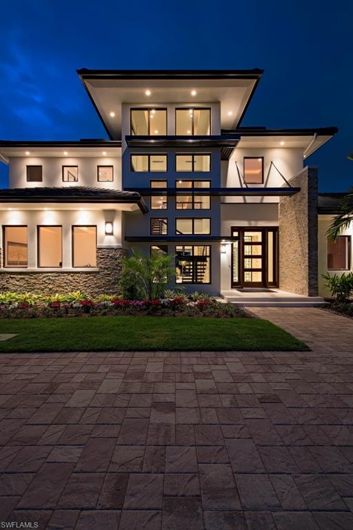 MOORINGS - Residential