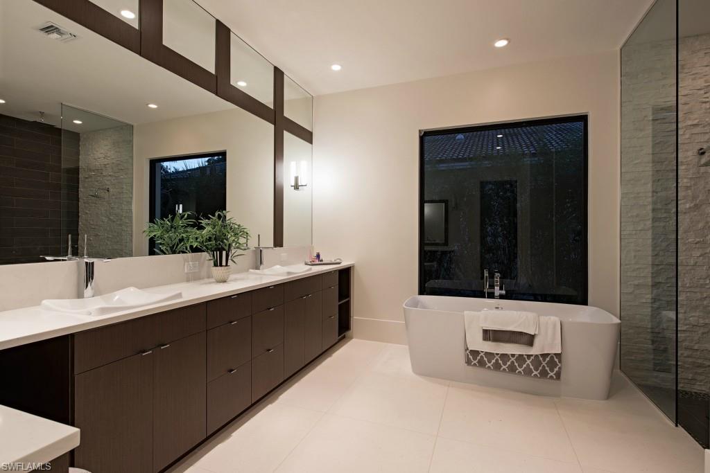 MOORINGS - Residential