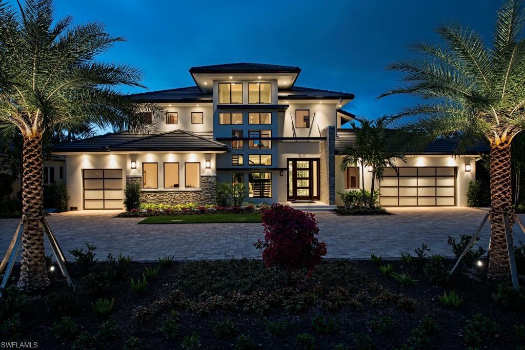 MOORINGS - Residential