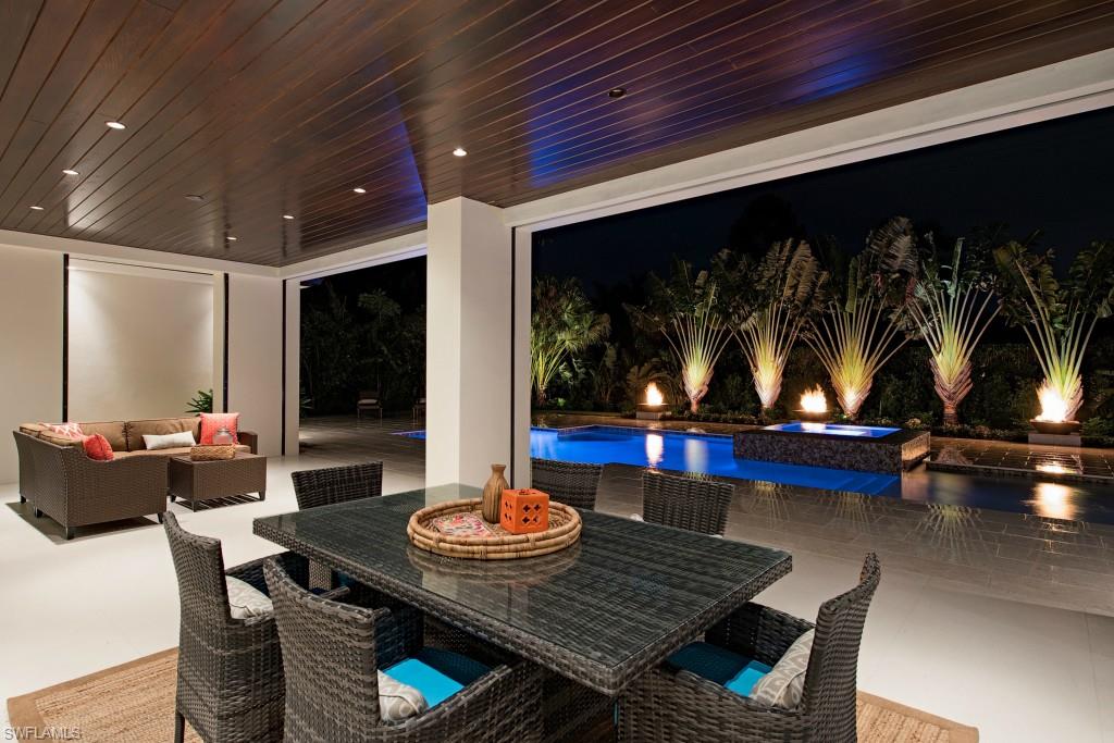 MOORINGS - Residential