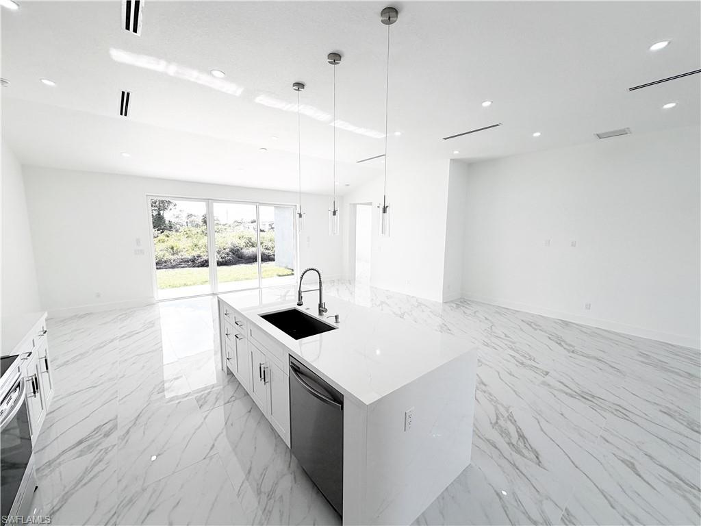 LEHIGH ACRES - Residential Lease