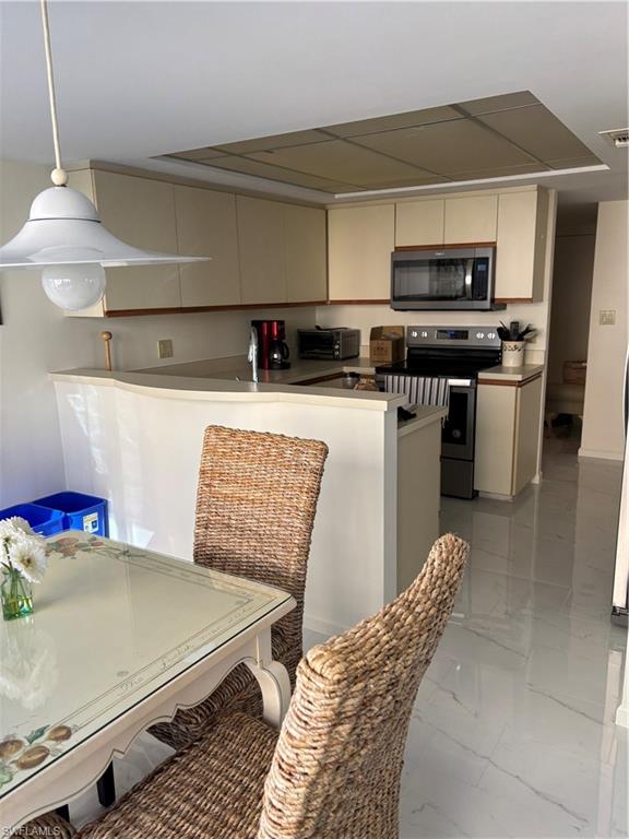 SOLAMAR - Residential Lease