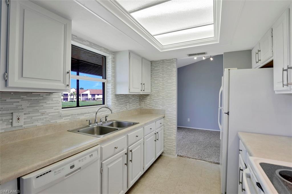 CLUB AT CRYSTAL LAKE CONDOMINIUM - Residential