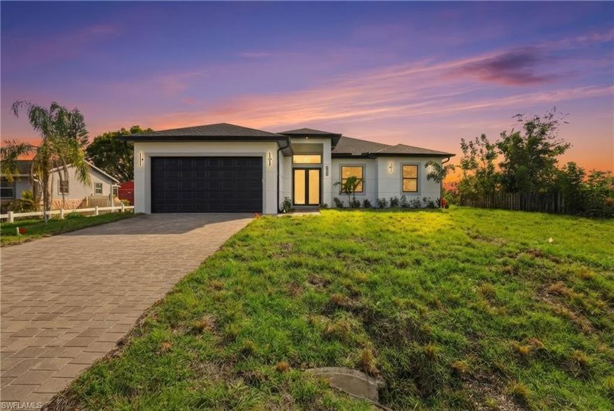 Welcome to this beautifully crafted new construction home where modern design meets comfortable living. Conveniently located just minutes from Highway 82, baseball stadiums, airports, and shopping centers, this spacious 3-bedroom, 2.5-bath residence also features a versatile den ideal for a home office or cozy retreat. The open-concept living area showcases sleek finishes and flows seamlessly into a stylish kitchen equipped with top-of-the-line appliances. Large windows flood the home with natural light, creating a bright and airy atmosphere throughout. The generously sized bedrooms offer ample closet space, while the elegantly designed bathrooms feature contemporary fixtures and finishes. Situated in a desirable location, this move-in-ready home delivers the perfect blend of convenience and luxury. Don’t miss your opportunity to make this stunning property yours.