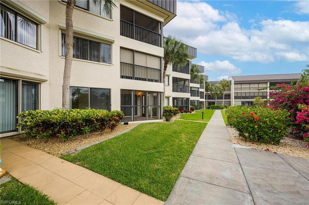 CYPRESS CONDO - Residential