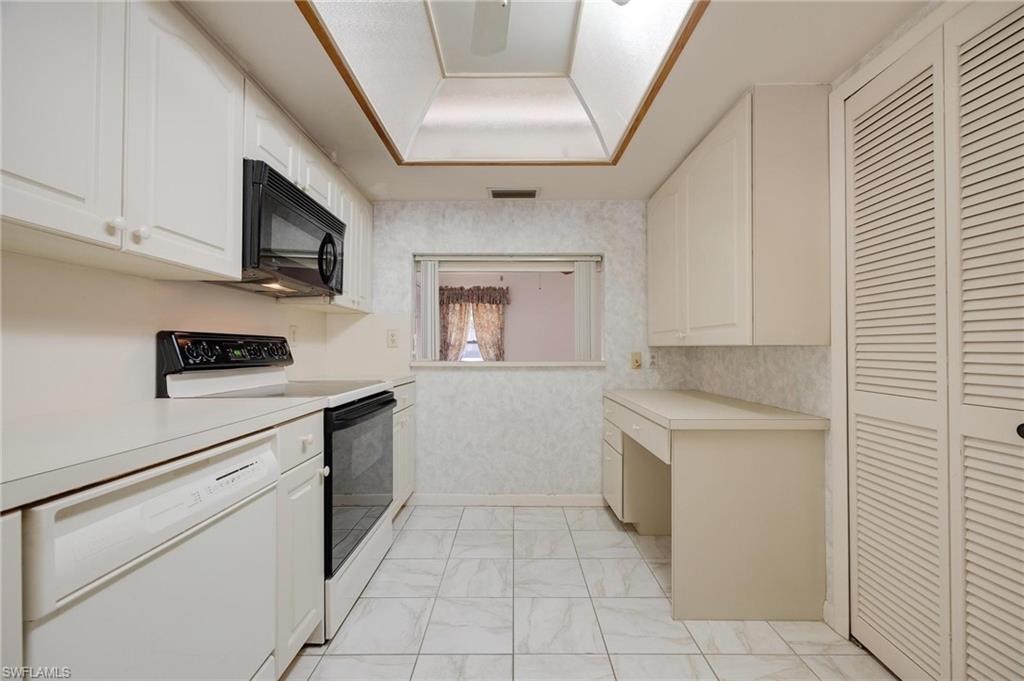 CYPRESS CONDO - Residential