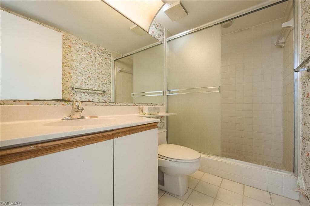 CYPRESS CONDO - Residential