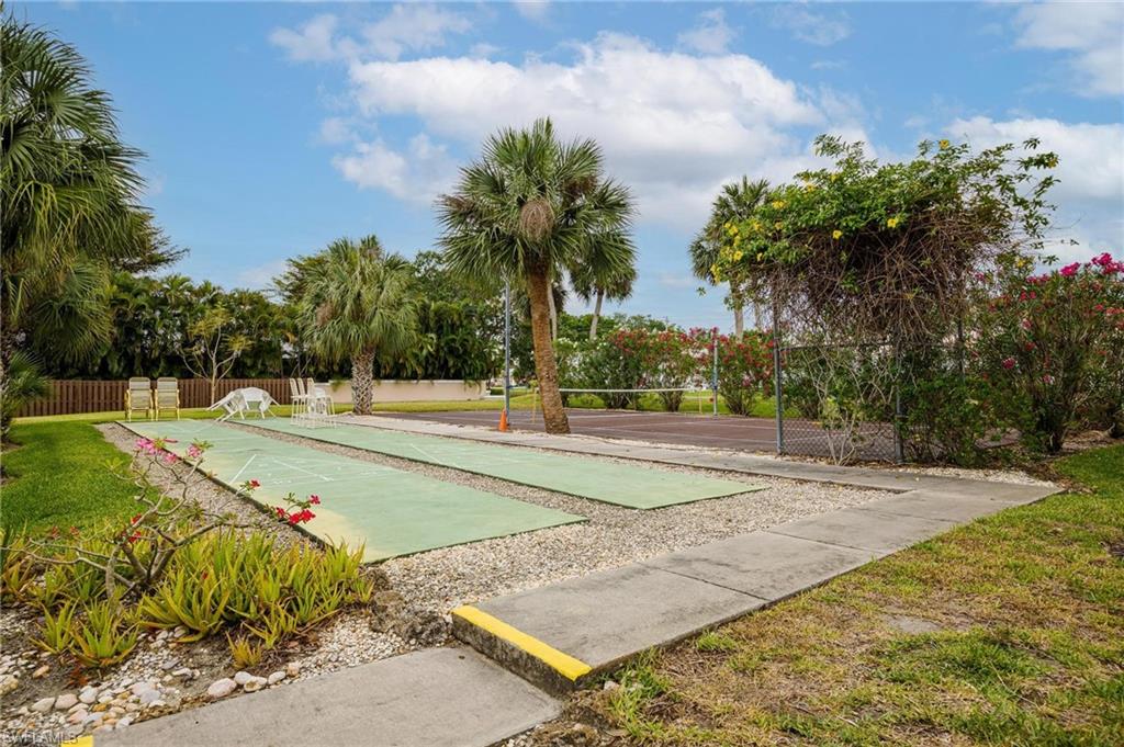 CYPRESS CONDO - Residential