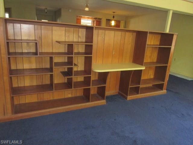 SUBURBIA - Residential