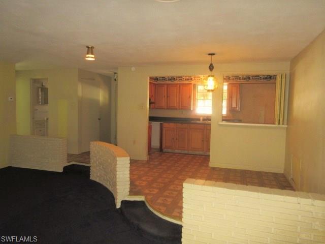 SUBURBIA - Residential