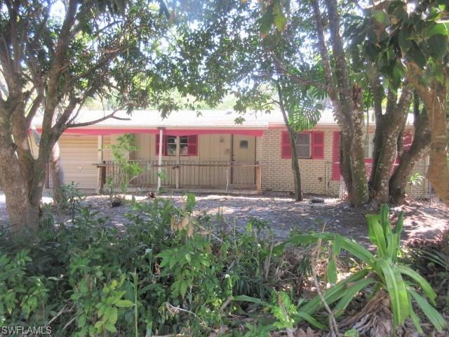 SUBURBIA - Residential