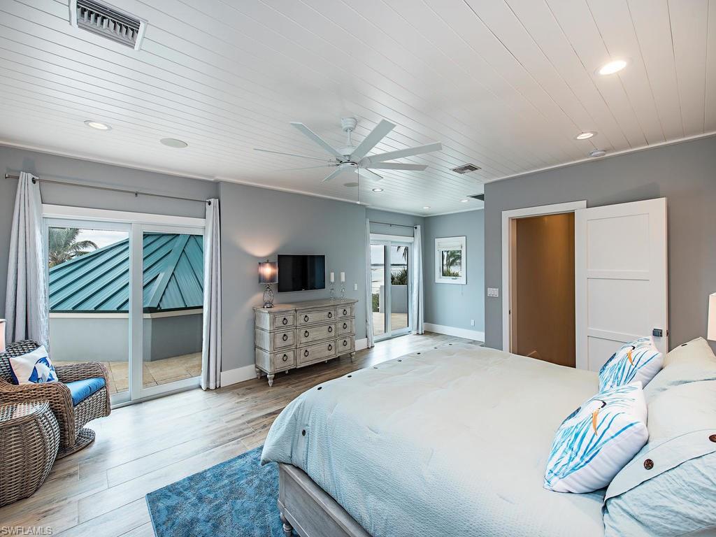 HIDEAWAY BEACH - Residential