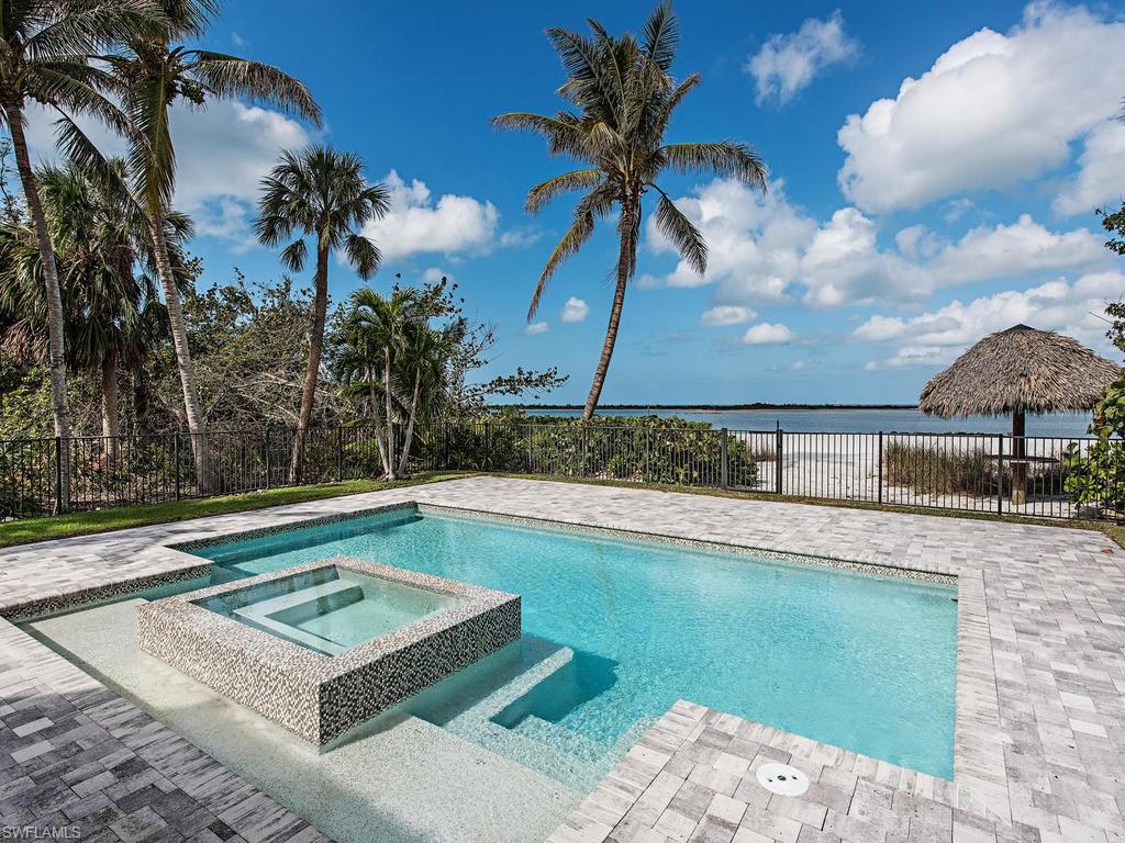 HIDEAWAY BEACH - Residential