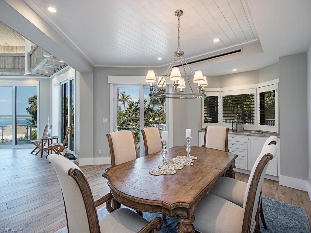 HIDEAWAY BEACH - Residential