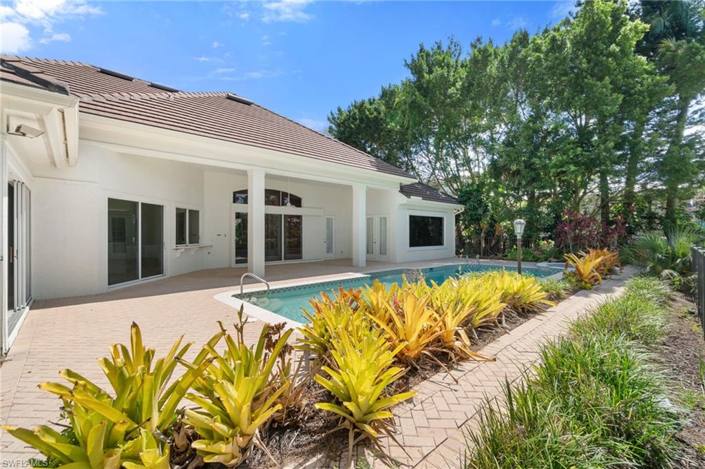 ESTATES AT GREY OAKS - Residential