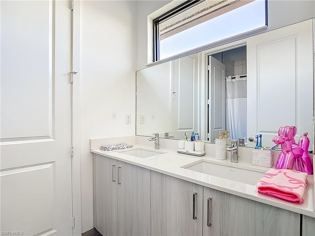 MAPLE RIDGE - Residential