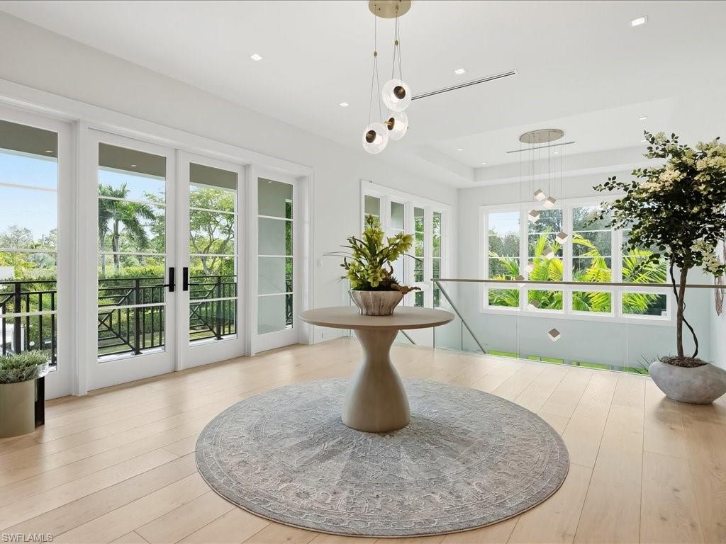 PINE RIDGE - Residential