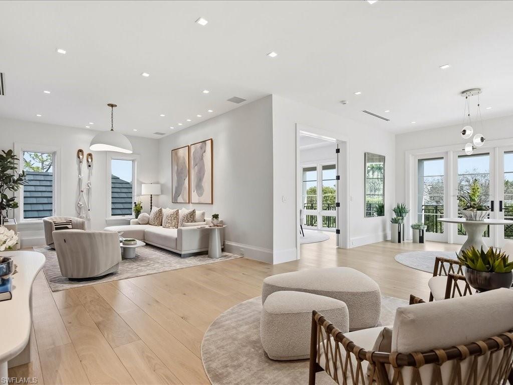 PINE RIDGE - Residential