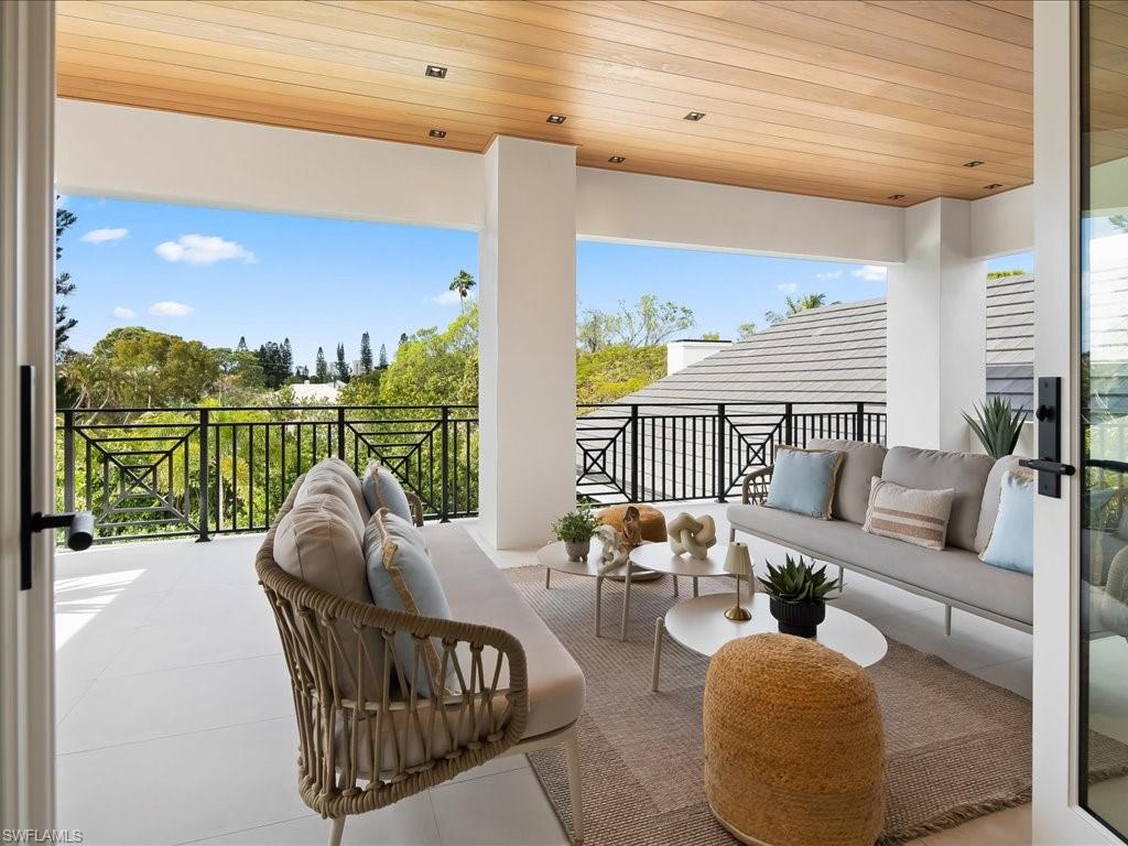 PINE RIDGE - Residential