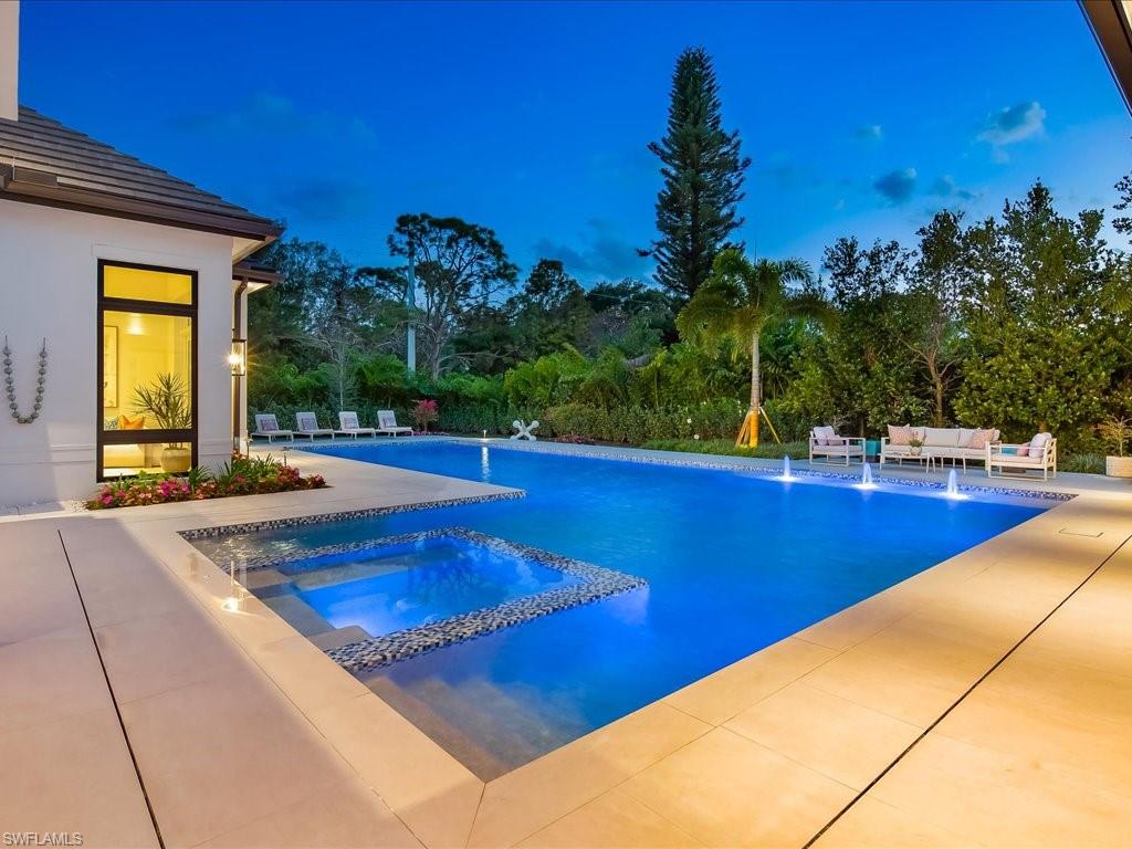 PINE RIDGE - Residential