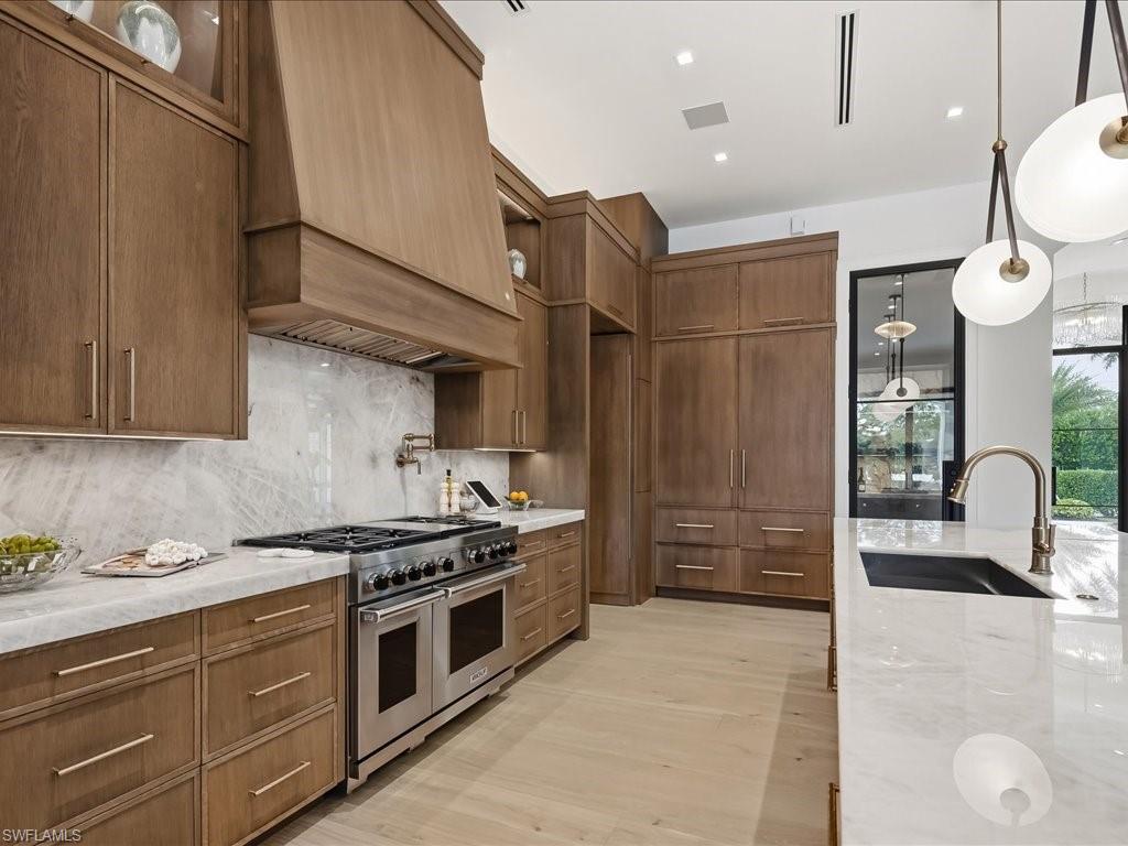 PINE RIDGE - Residential