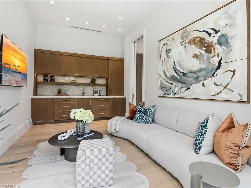 PINE RIDGE - Residential