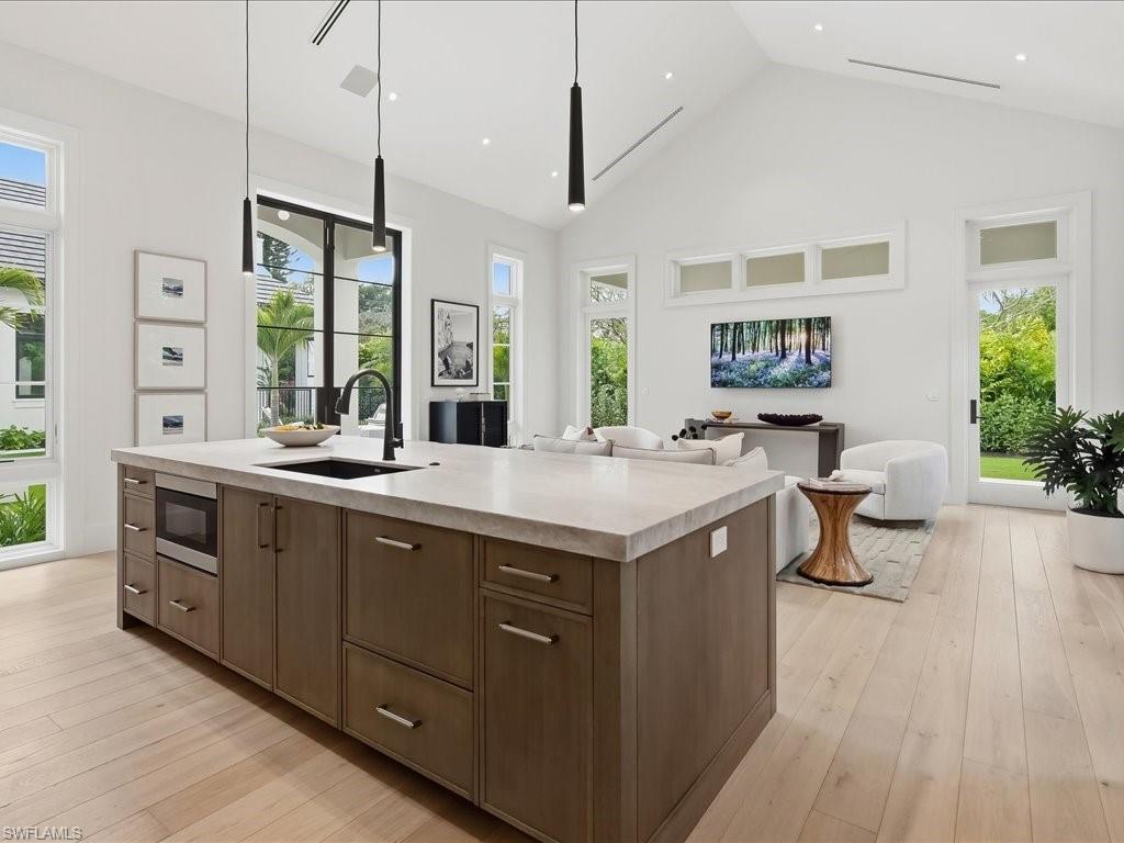 PINE RIDGE - Residential