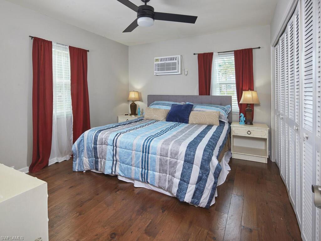 SEABREEZE APTS - Residential