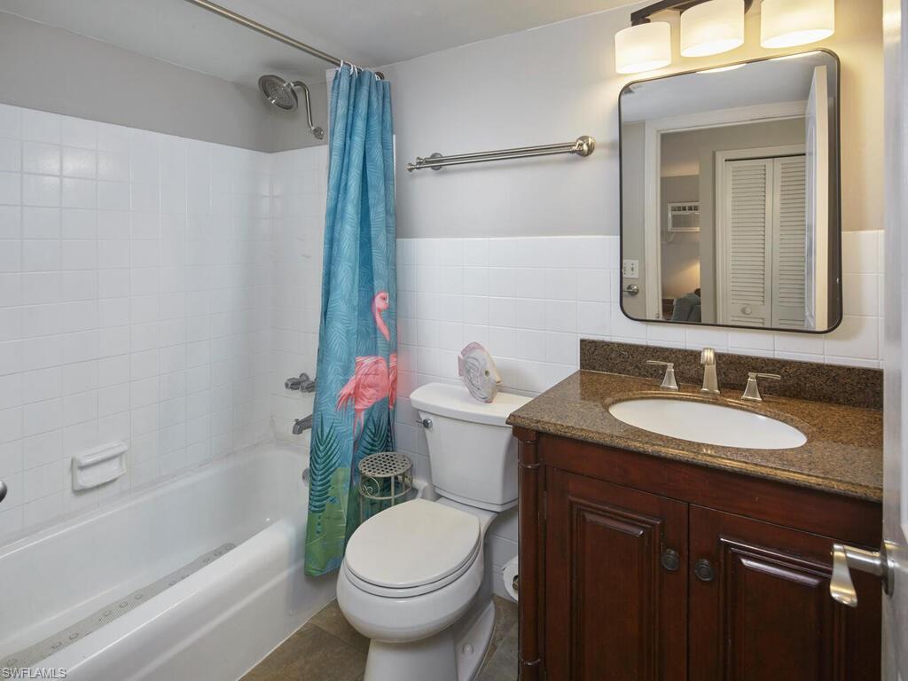 SEABREEZE APTS - Residential