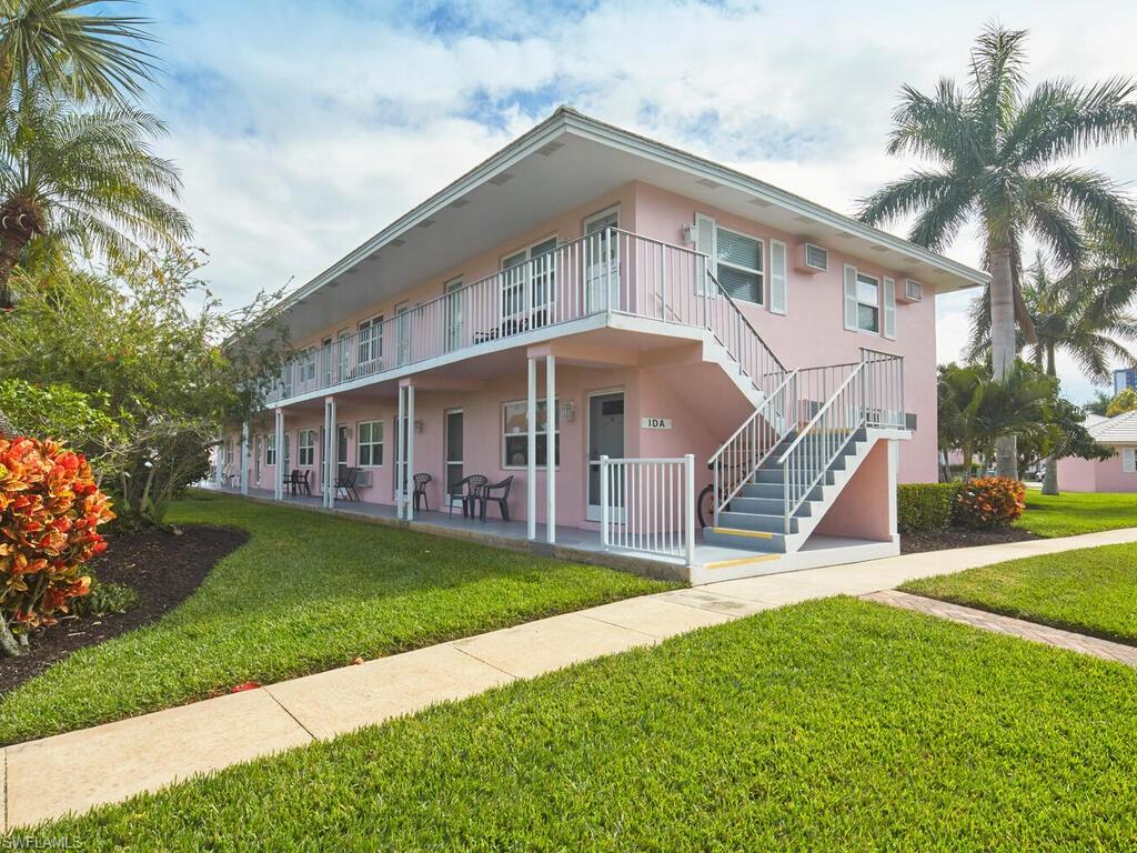 SEABREEZE APTS - Residential