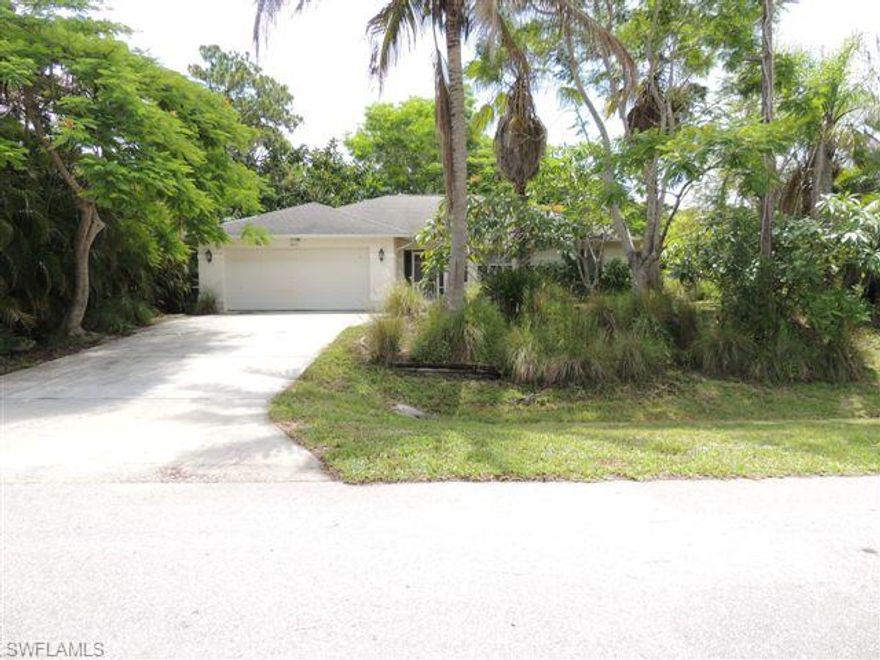 SINGLE FAMILY HOME IN WINTER HAVEN OF BONITA SPRINGS!  FEATURING 3 BEDROOMS, 2 BATHROOMS, EAT-IN KITCHEN, OPEN LIVING ROOM, ATTACHED TWO CAR GARAGE, SCREENED LANAI.  LOCATED IN CLOSE PROXIMITY TO US-41, MAJOR SHOPPING, DINING AND BONITA BEACHES. THIS IS A FANNIE MAE HOMEPATH PROPERTY.