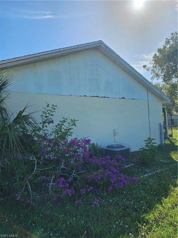 CAPE CORAL - Residential
