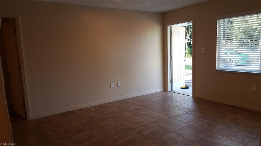 TAMIAMI ESTATES - Residential Lease