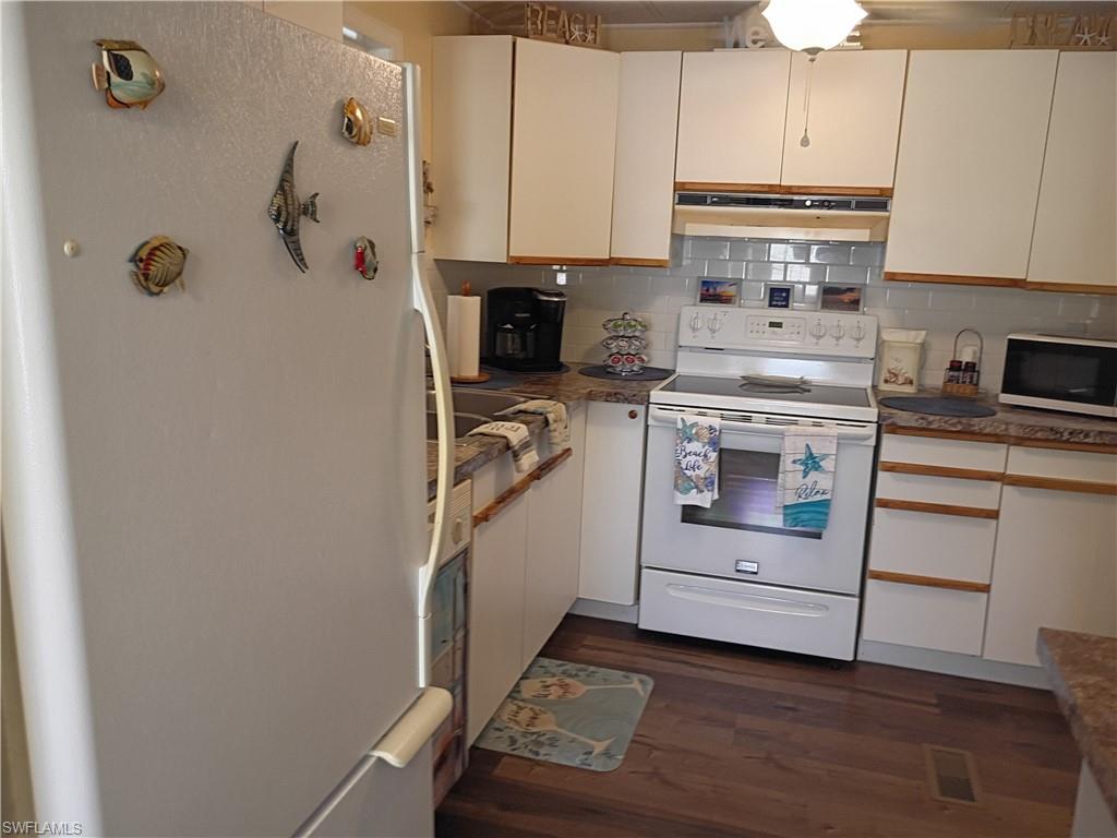 COCONUT GROVE UNREC - Residential