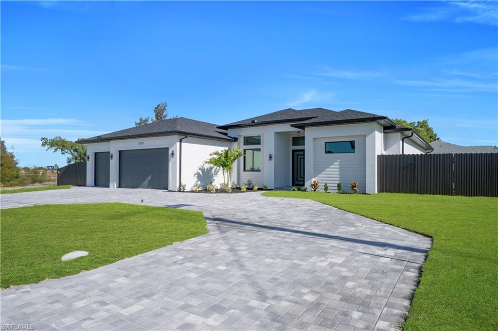 CAPE CORAL - Residential