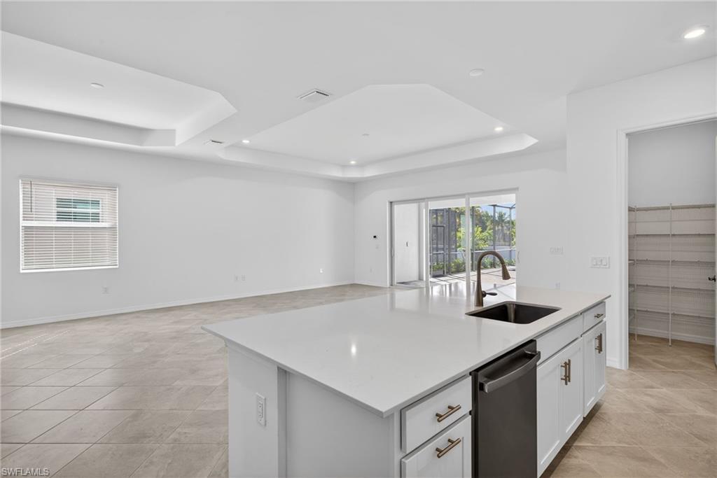 SANDY KEY - Residential