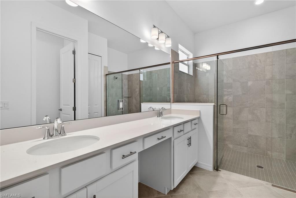 SANDY KEY - Residential