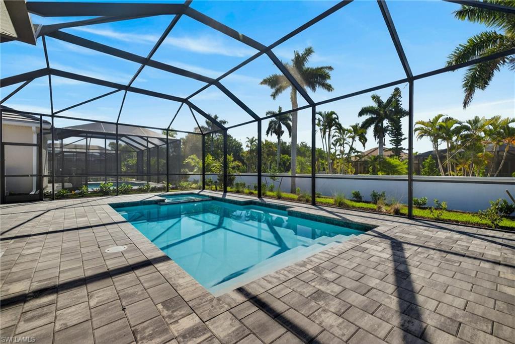 SANDY KEY - Residential