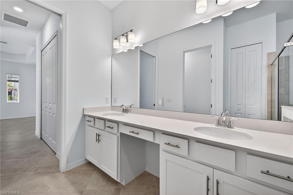 SANDY KEY - Residential