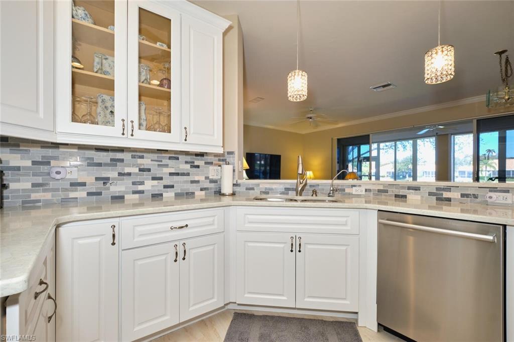 SOMMERSET VILLAS - Residential