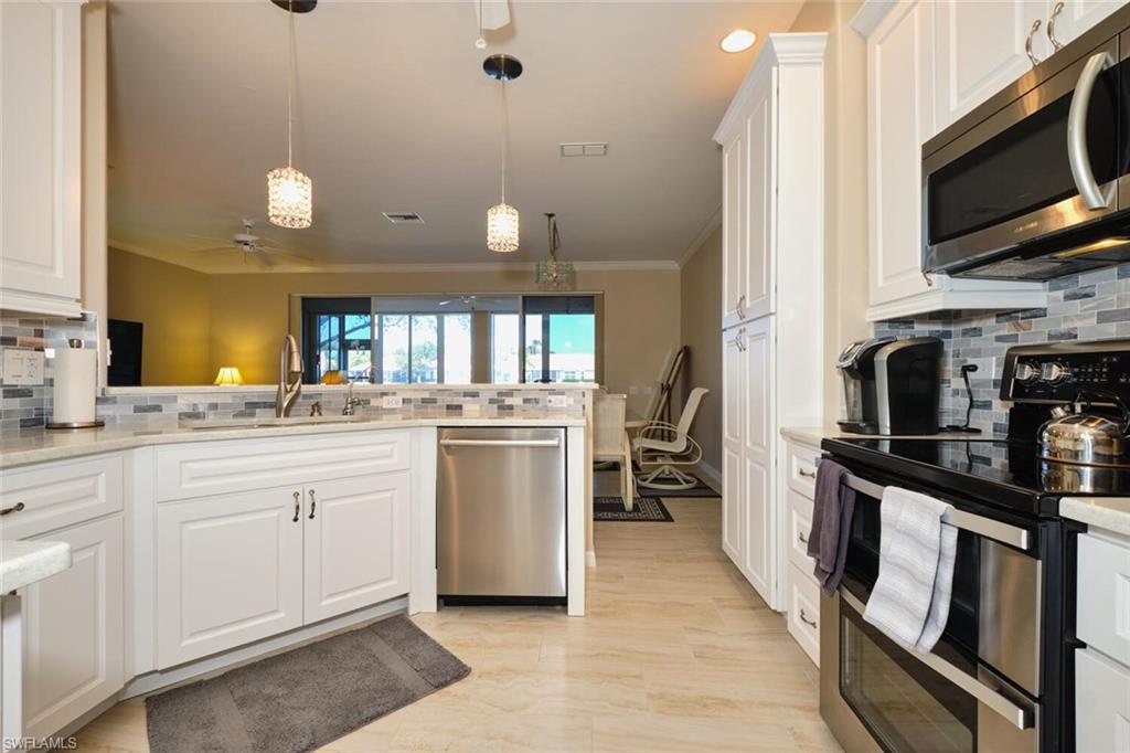 SOMMERSET VILLAS - Residential