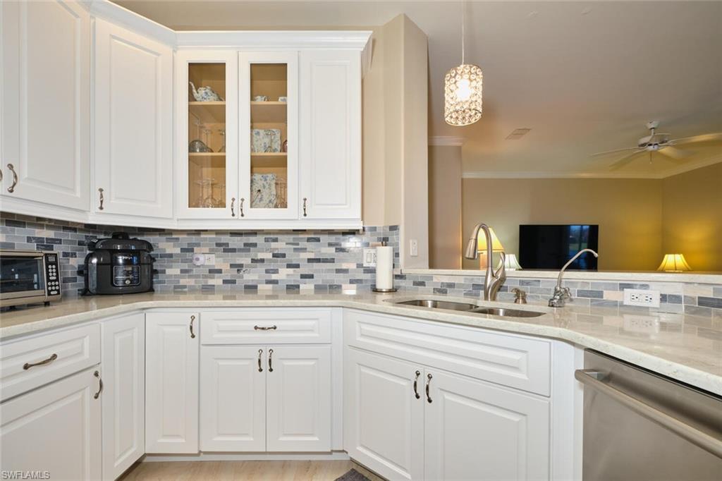 SOMMERSET VILLAS - Residential