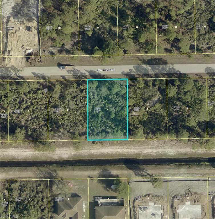 LEHIGH ACRES - Land