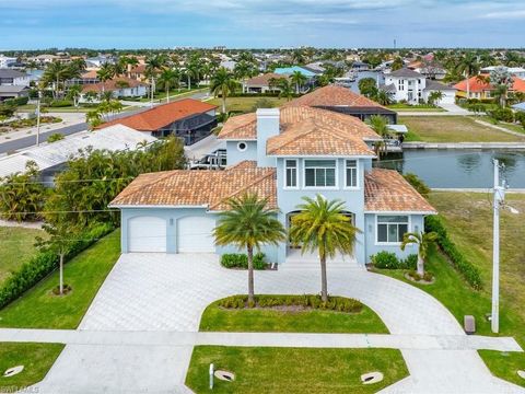 A home in MARCO ISLAND