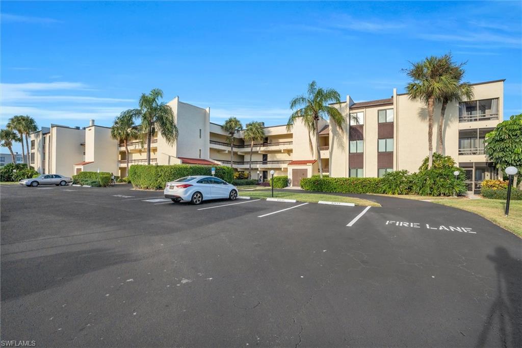 LAKEWOOD - Residential