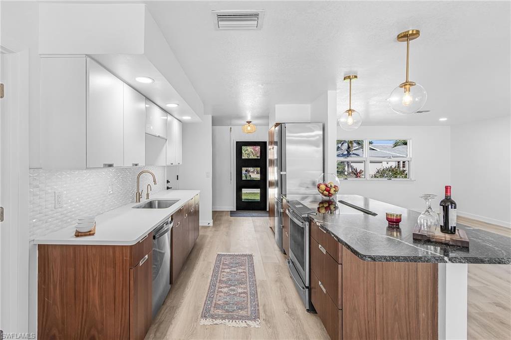 PUNTA GORDA ISLES - Residential