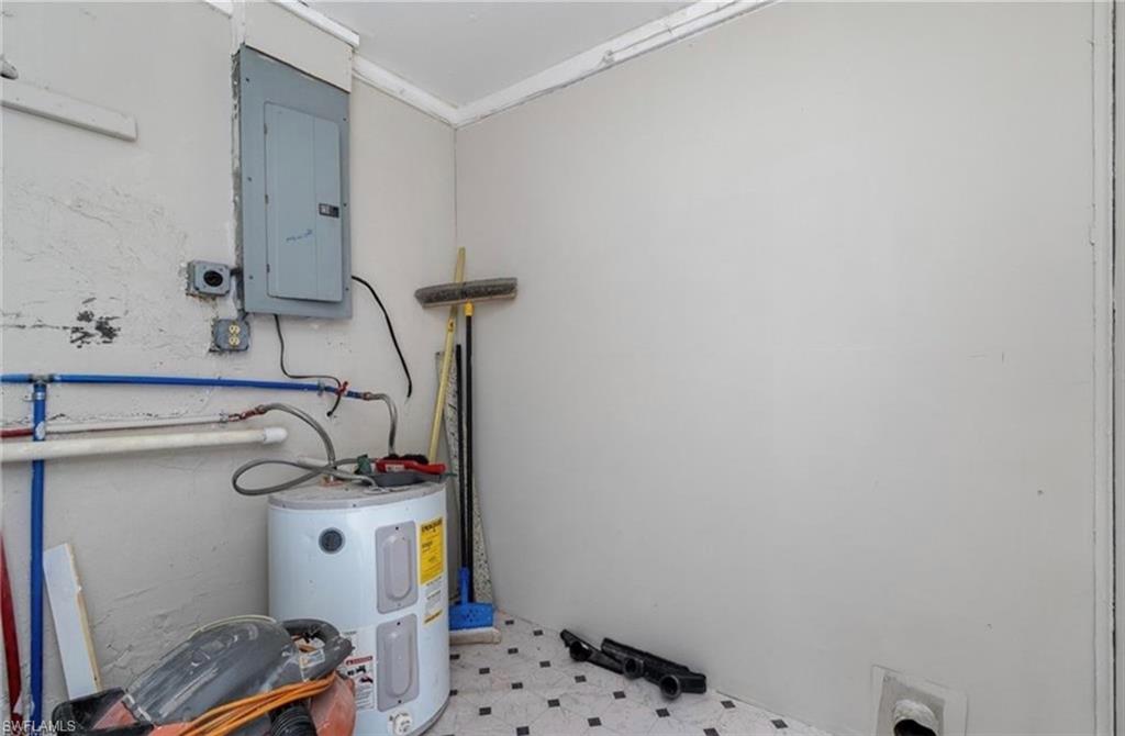 FORT MYERS SHORES - Residential Lease