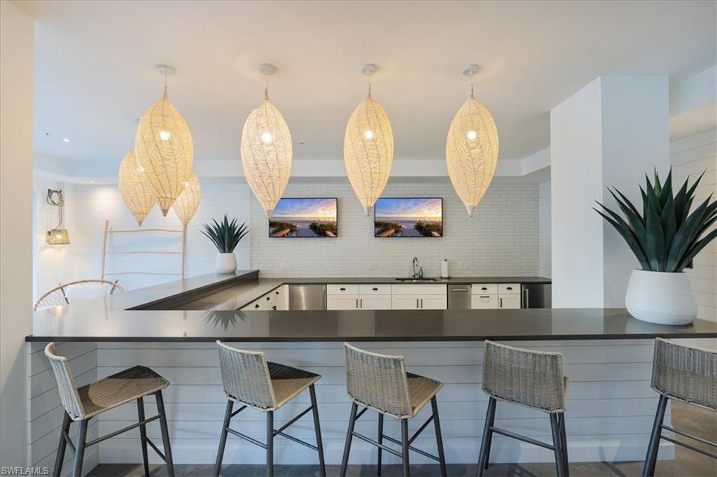 ELEVEN ELEVEN CENTRAL - Residential Lease