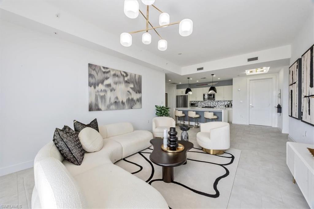 ELEVEN ELEVEN CENTRAL - Residential Lease