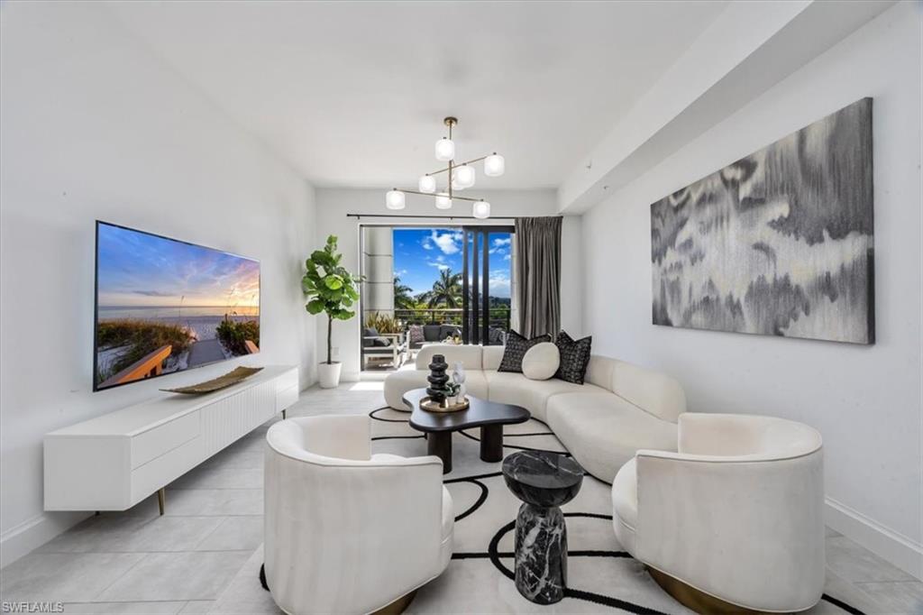 ELEVEN ELEVEN CENTRAL - Residential Lease